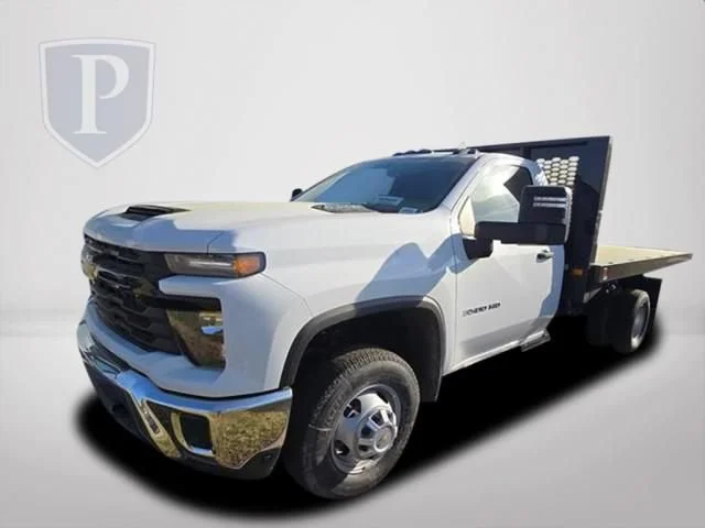 New 2026 Summit White Chevrolet Work Truck image 10