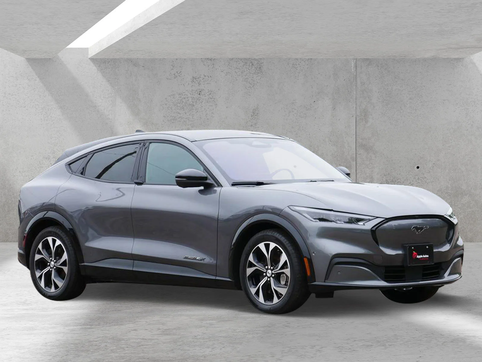 2023 Ford Mustang-Mach-e Premium's photo