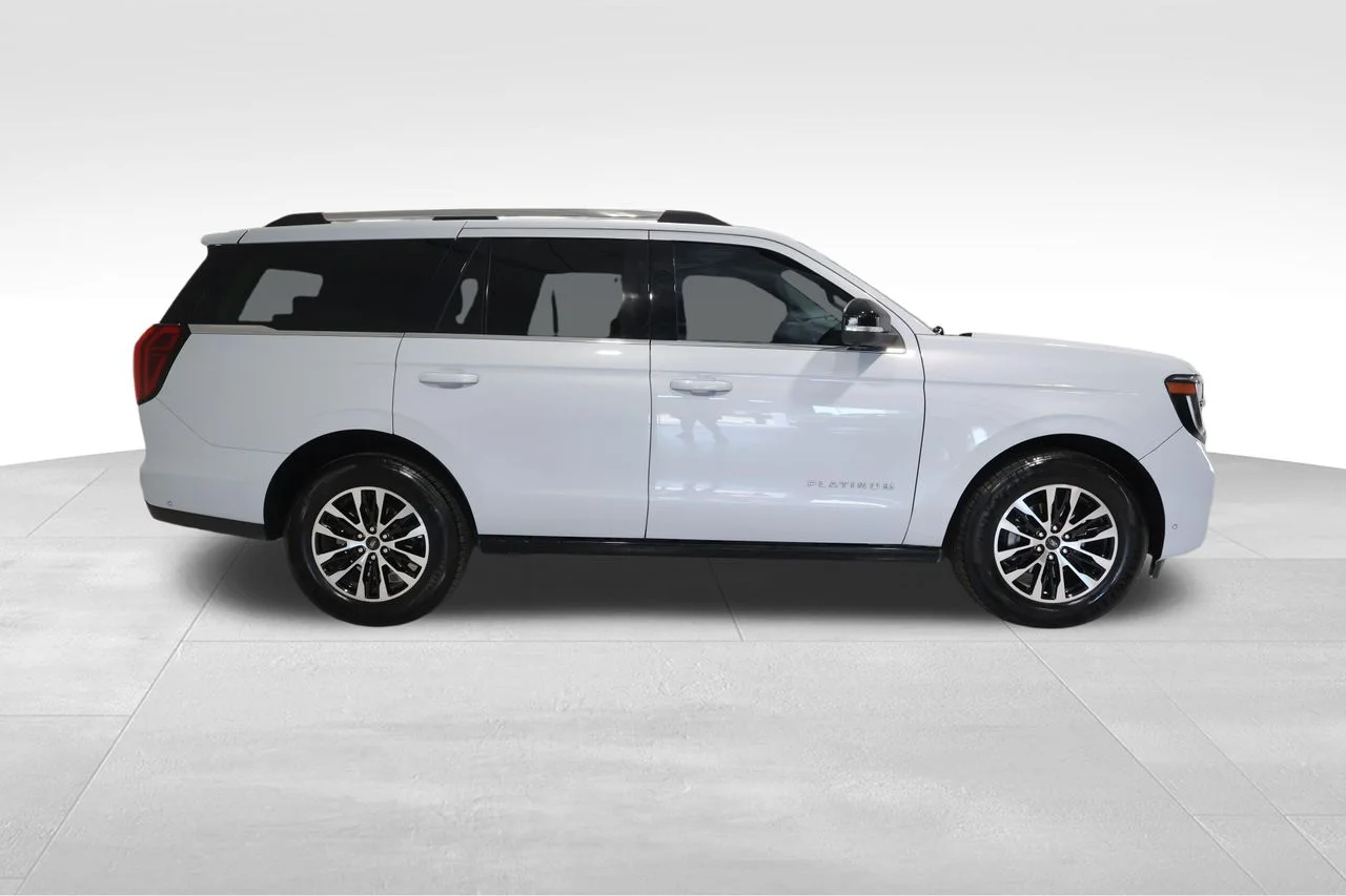 Used 2025 Silver Ford Platinum image 5