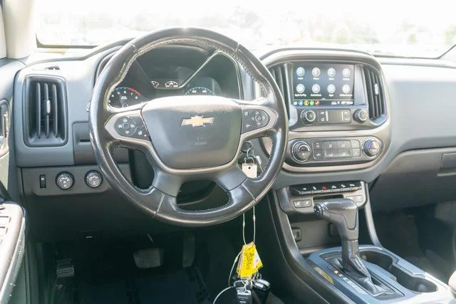 Used 2021 Gray Chevrolet Z71 image 13