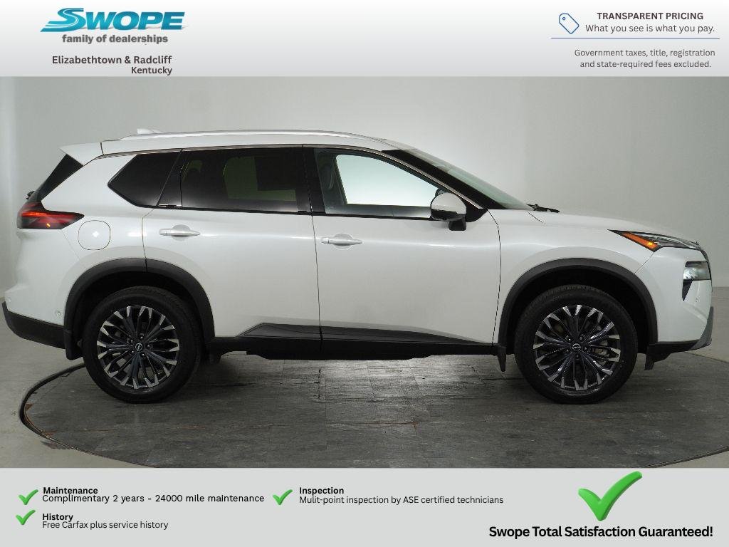 Used 2025 Everest White Pearl Nissan SL image 3