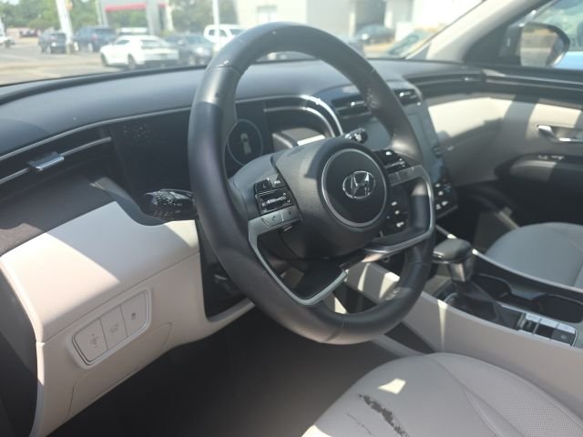 Used 2023 Phantom Black Hyundai SEL image 13