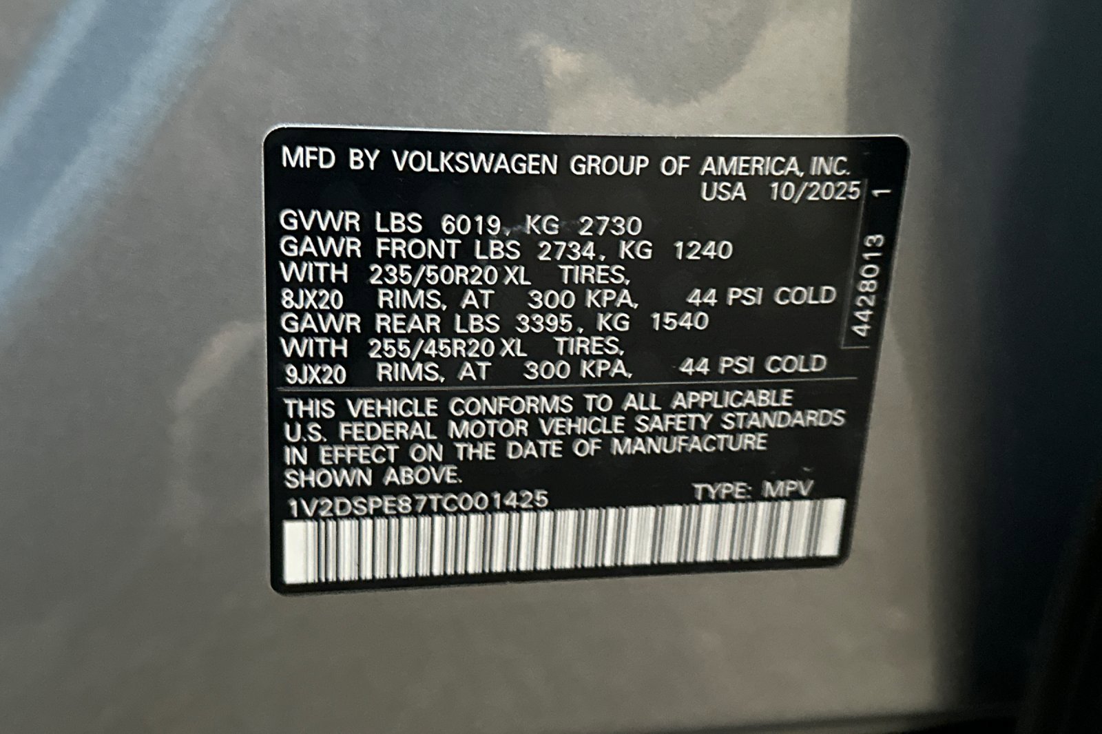 New 2026 Silver Mist Metallic Volkswagen Pro image 26