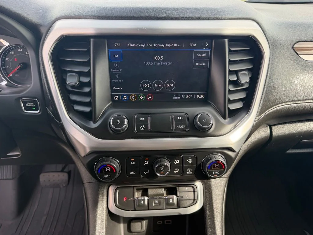 Used 2023 White GMC SLE image 18
