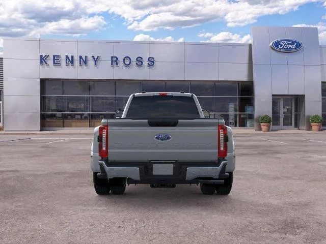 New 2026 Avalanche Ford F-350® XLT image 30