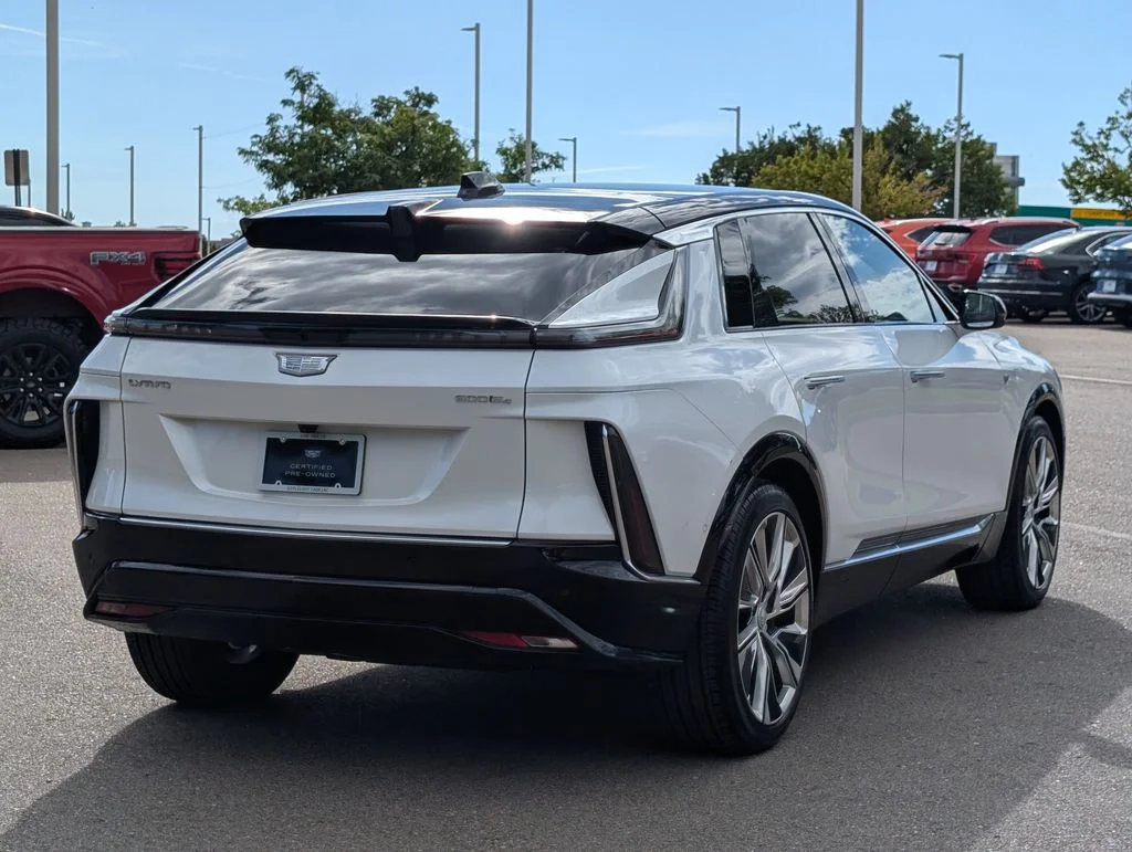 Used 2024 Crystal White Cadillac Luxury image 5