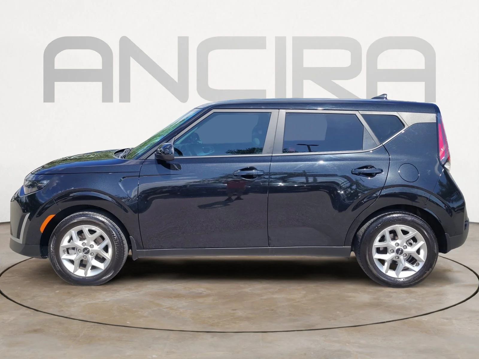Certified Used 2023 Fusion Black Kia LX image 11