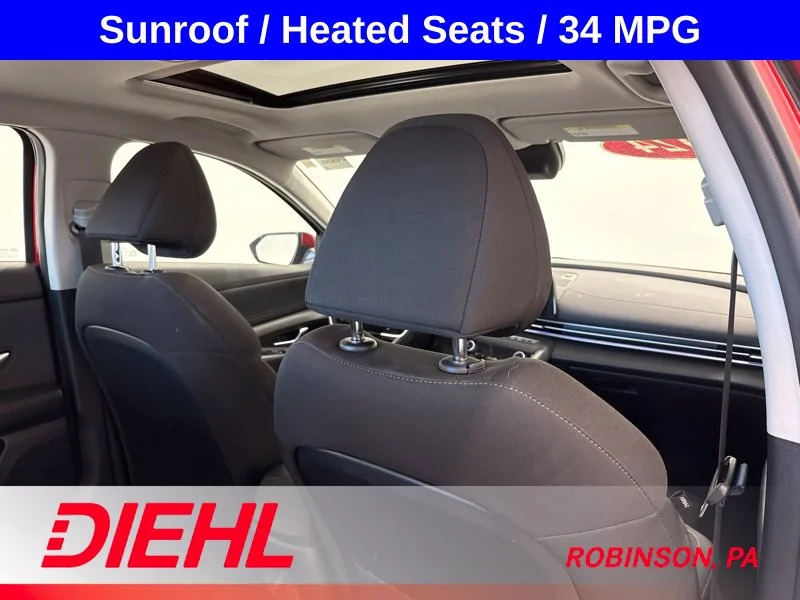 Used 2024 Red Hyundai SEL image 11
