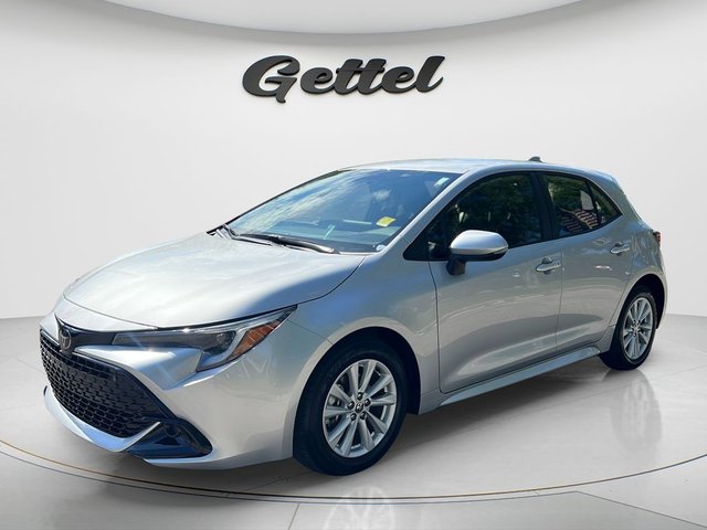 2025 Toyota Corolla Hatchback SE