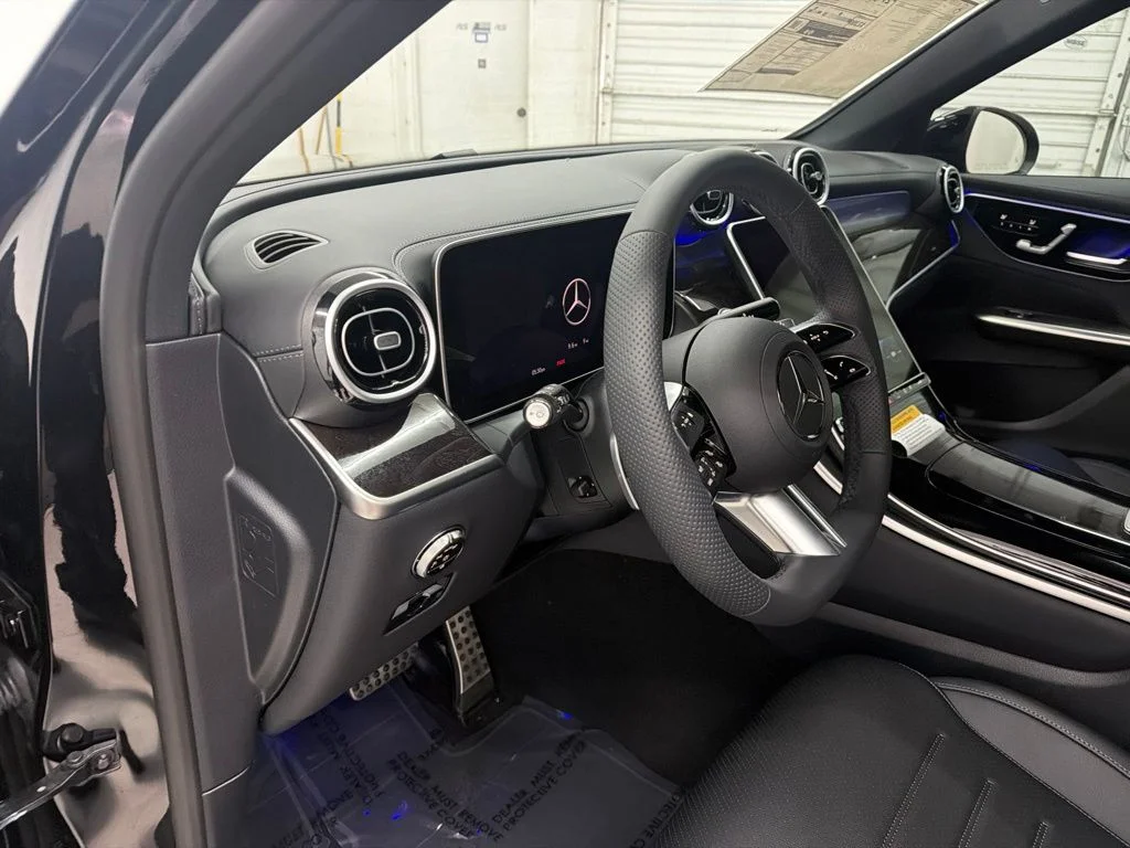 New 2026 Black Mercedes-Benz GLC 300 image 13