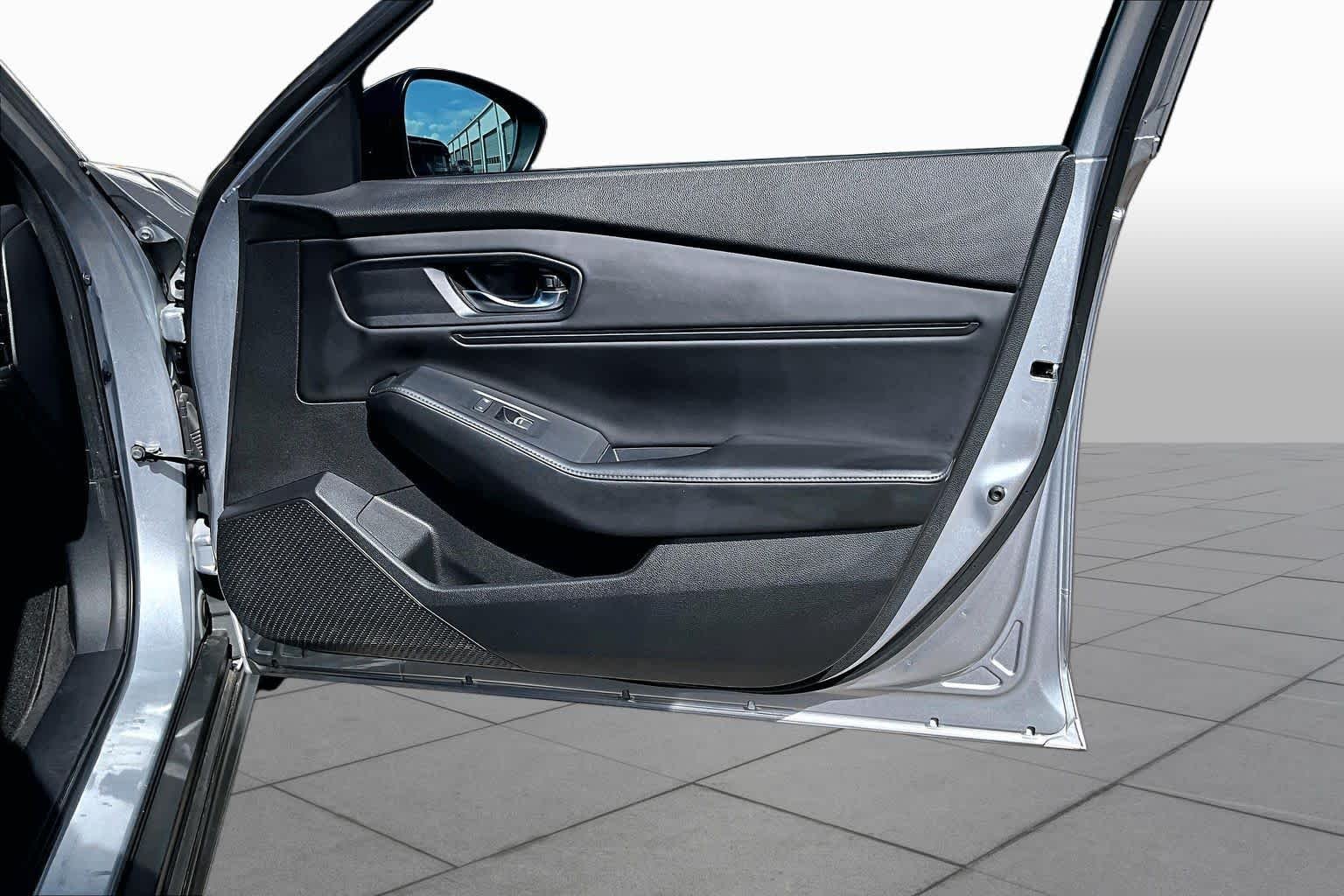 Used 2023 Lunar Silver Metallic Honda Sport image 23