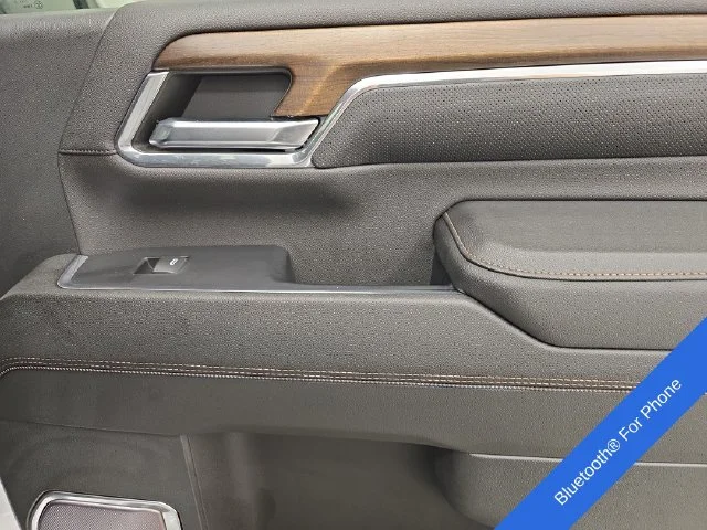 Used 2024 Summit White Chevrolet High Country image 15
