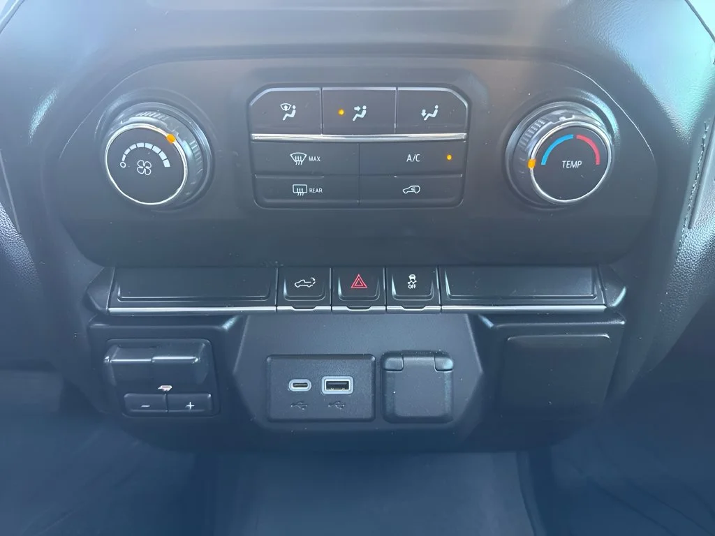 Used 2021 SUMMIT WHITE Chevrolet Custom image 19