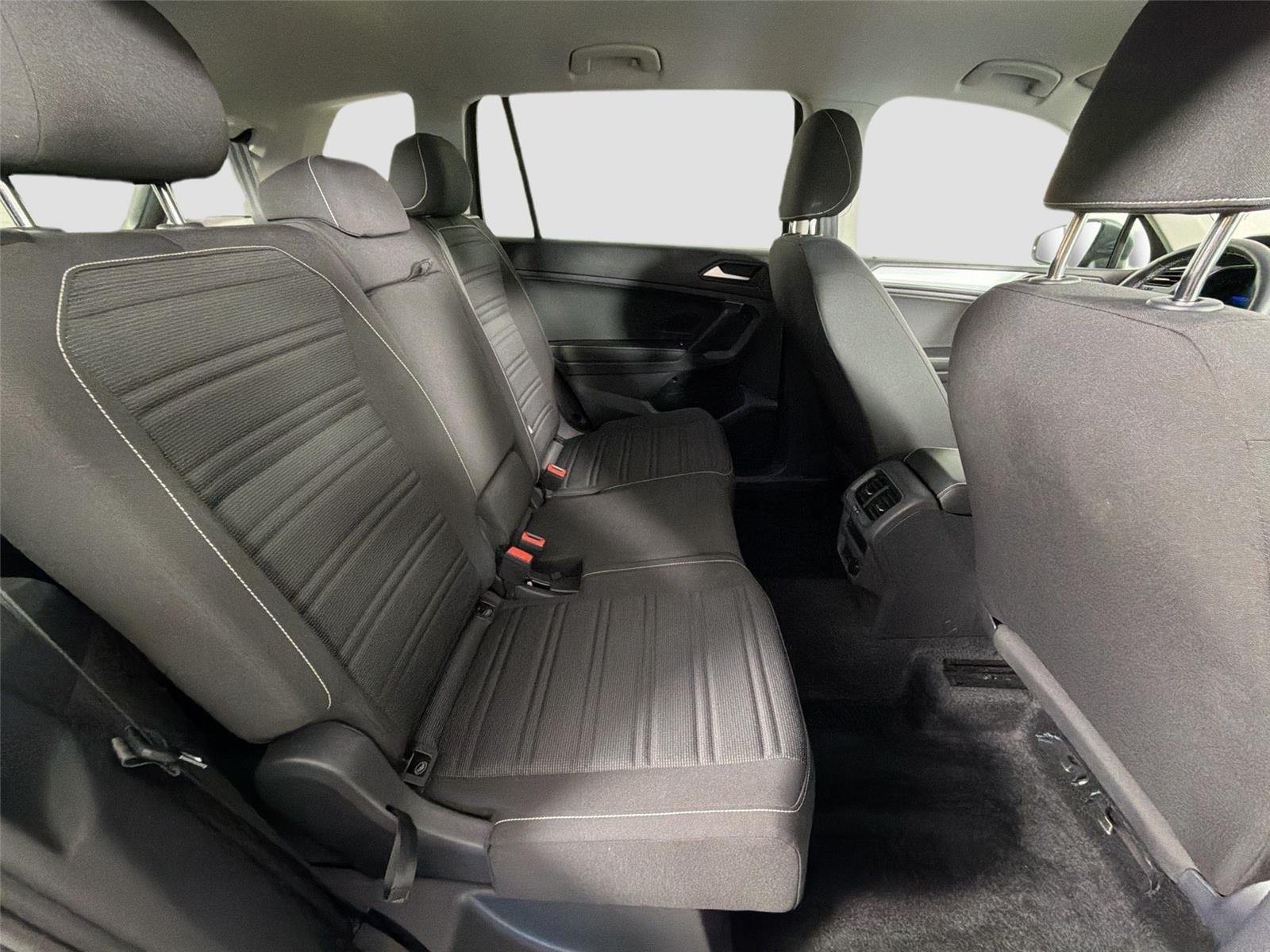 Certified Used 2024  Volkswagen S image 26