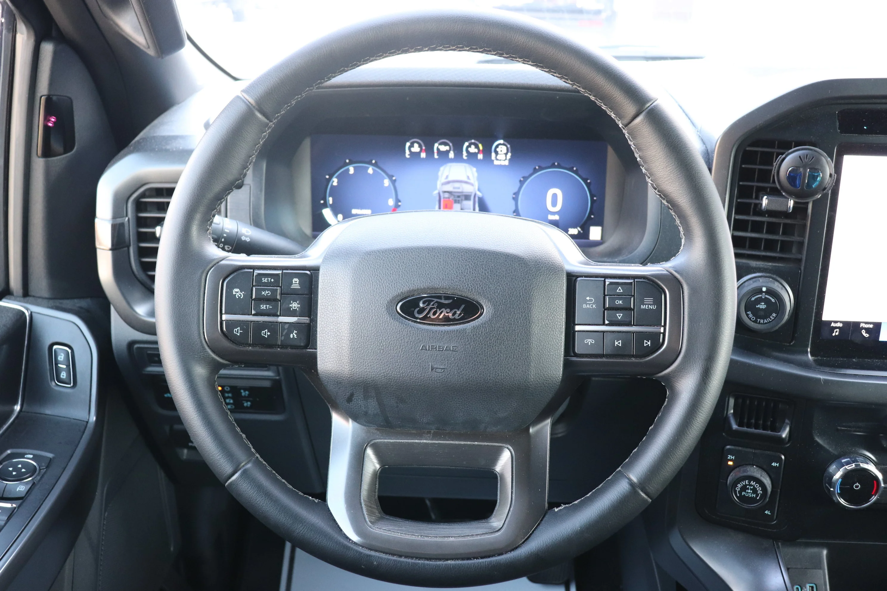 Used 2024  Ford XLT 4WD SuperCrew 5.5