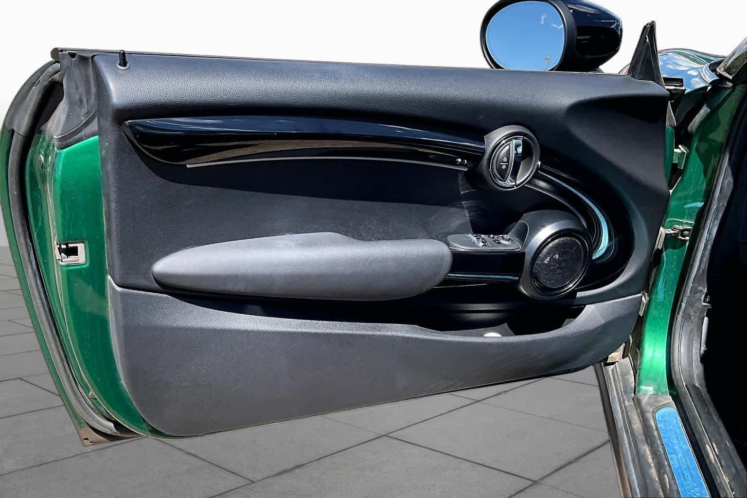 Used 2024 British Racing Green IV Metallic MINI Cooper S image 18