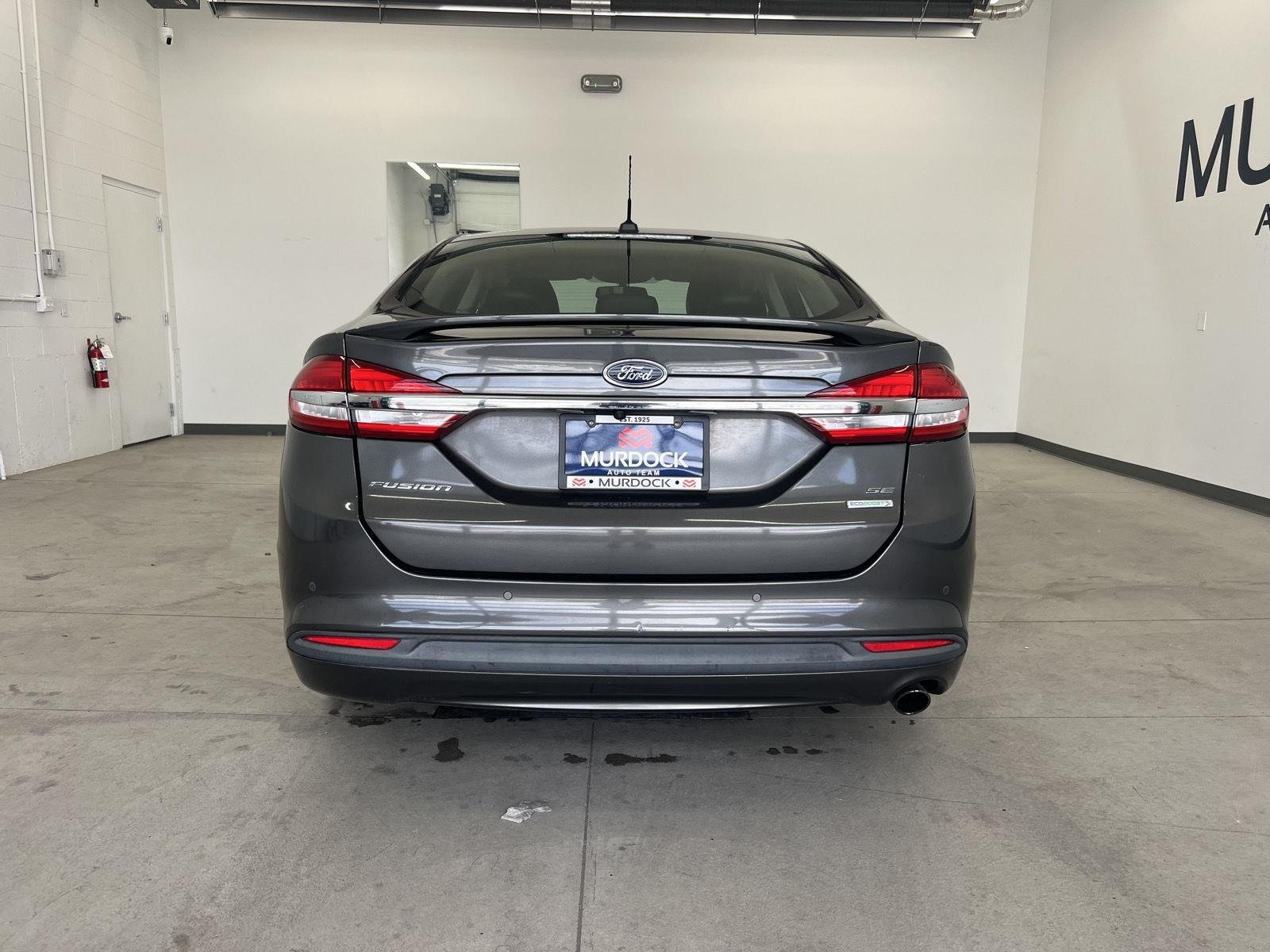 Used 2017 Magnetic Ford SE image 3