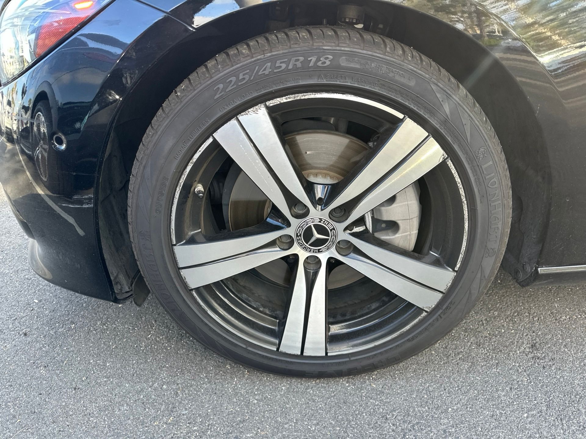 Used 2023  Mercedes-Benz C 300 image 3