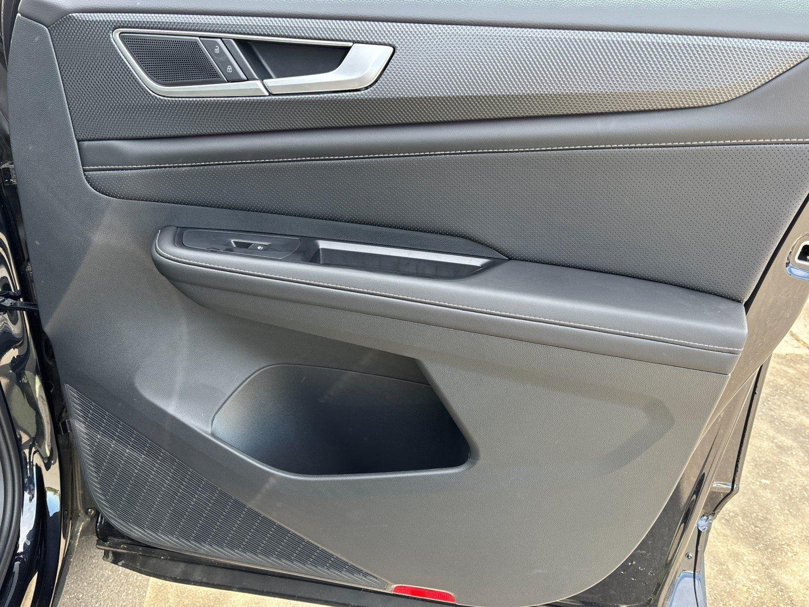 2025 Volkswagen Atlas Cross Sport SEL - Photo 39