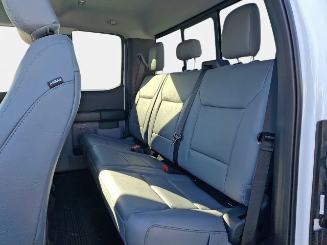 New 2026 Oxford White Ford XL image 7