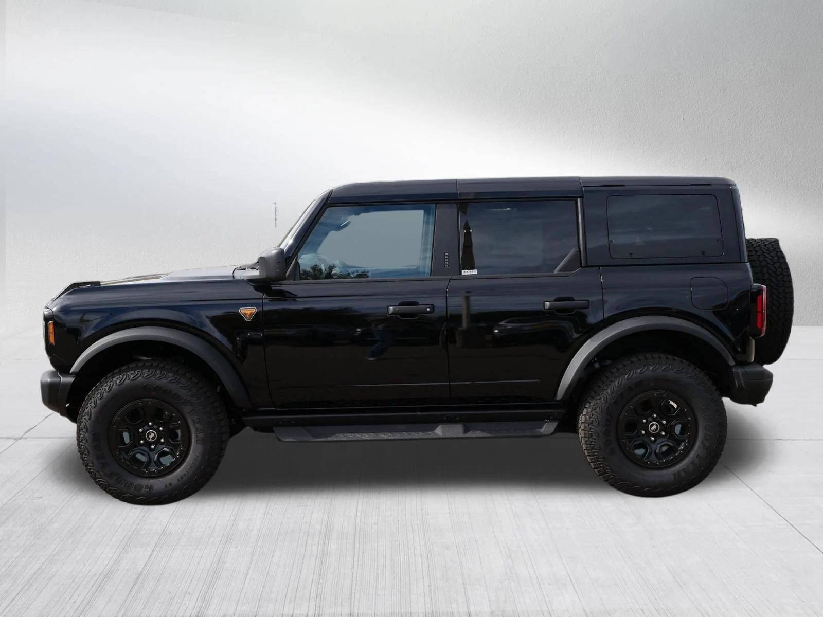 New 2026 Shadow Black Ford Badlands image 4