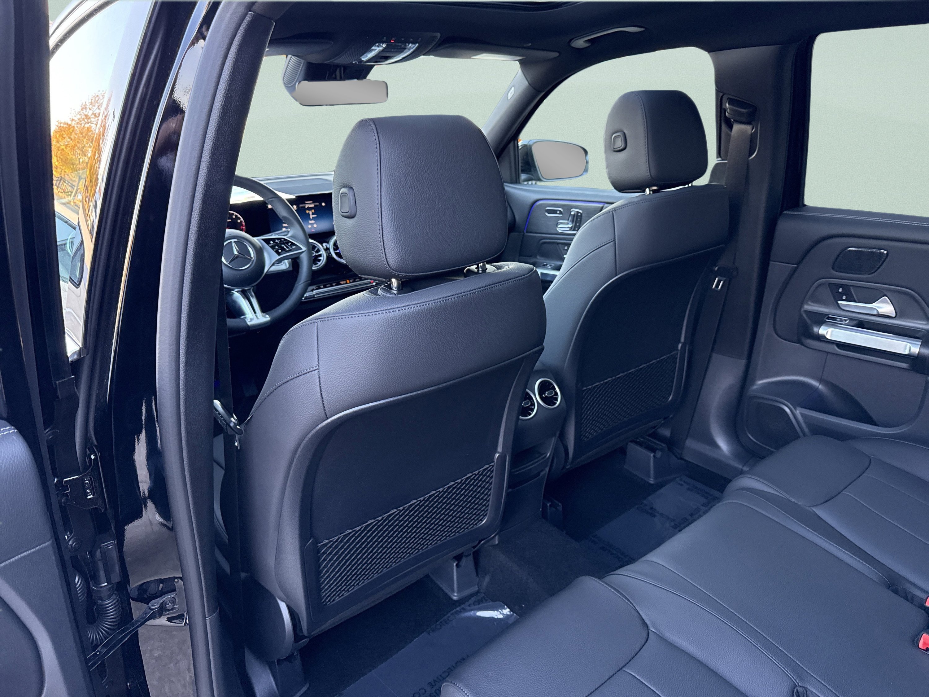 New 2026 Night Black Mercedes-Benz GLB 250 image 27