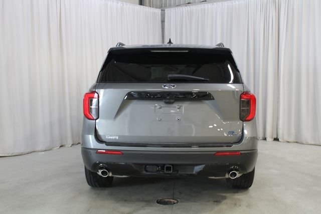 Used 2023 Gray Ford ST-Line image 28