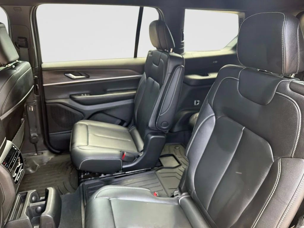 Used 2025 Red Jeep Limited image 14