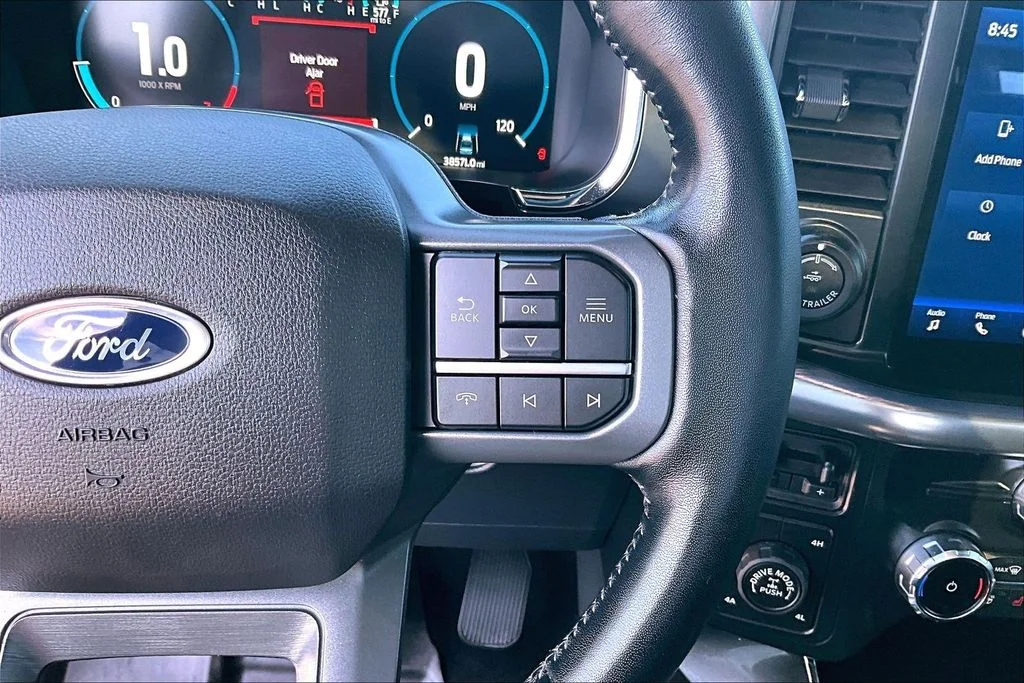 Used 2022 Gray Ford Lariat image 20