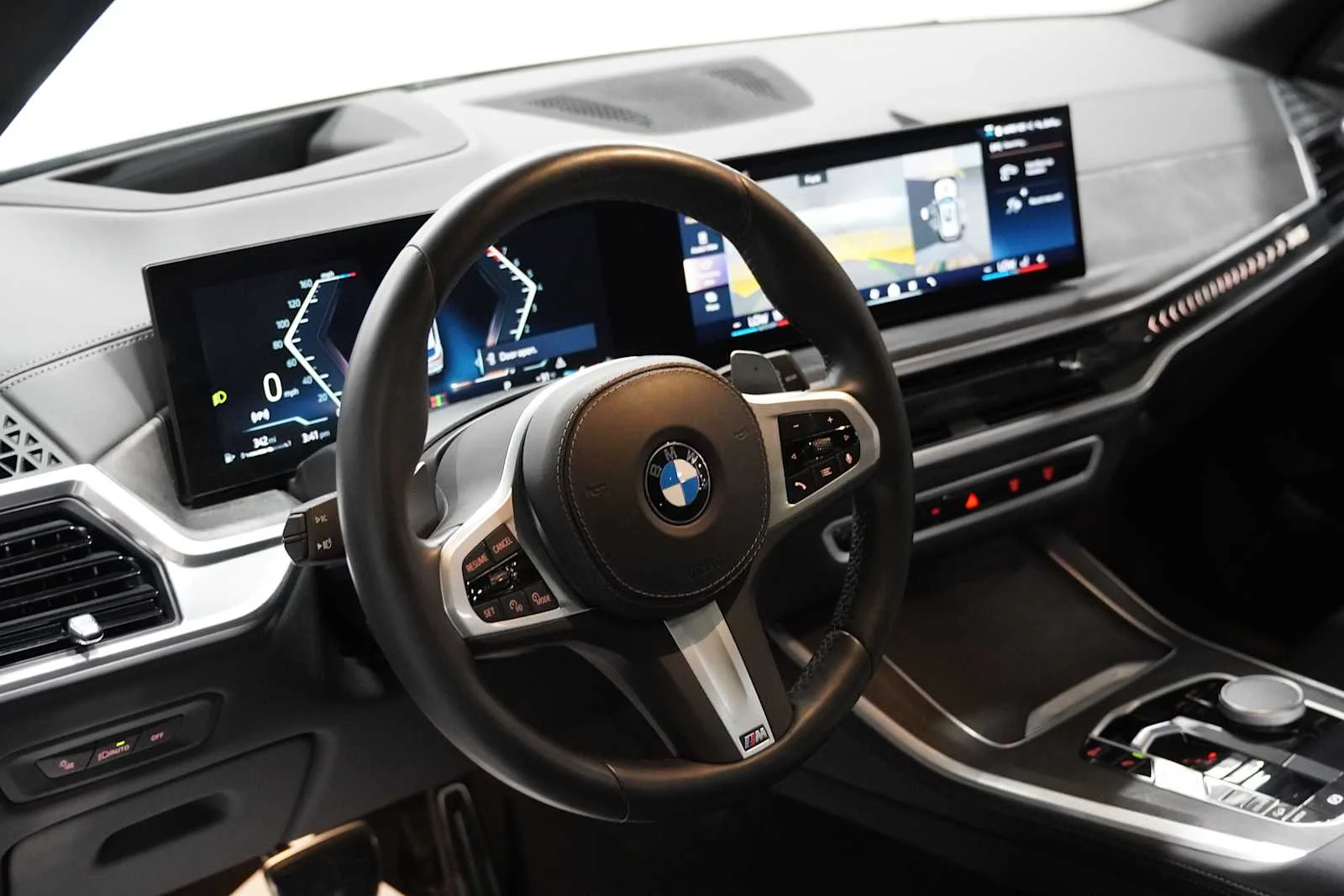 Certified Used 2024 Alpine White BMW xDrive40i image 10