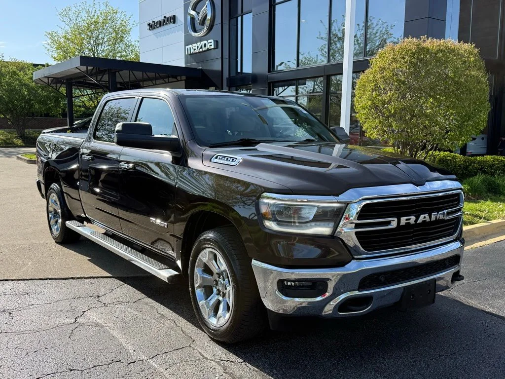 2019 RAM 1500 Big Horn/Lone Star 4x4 Crew Cab 6'4's photo