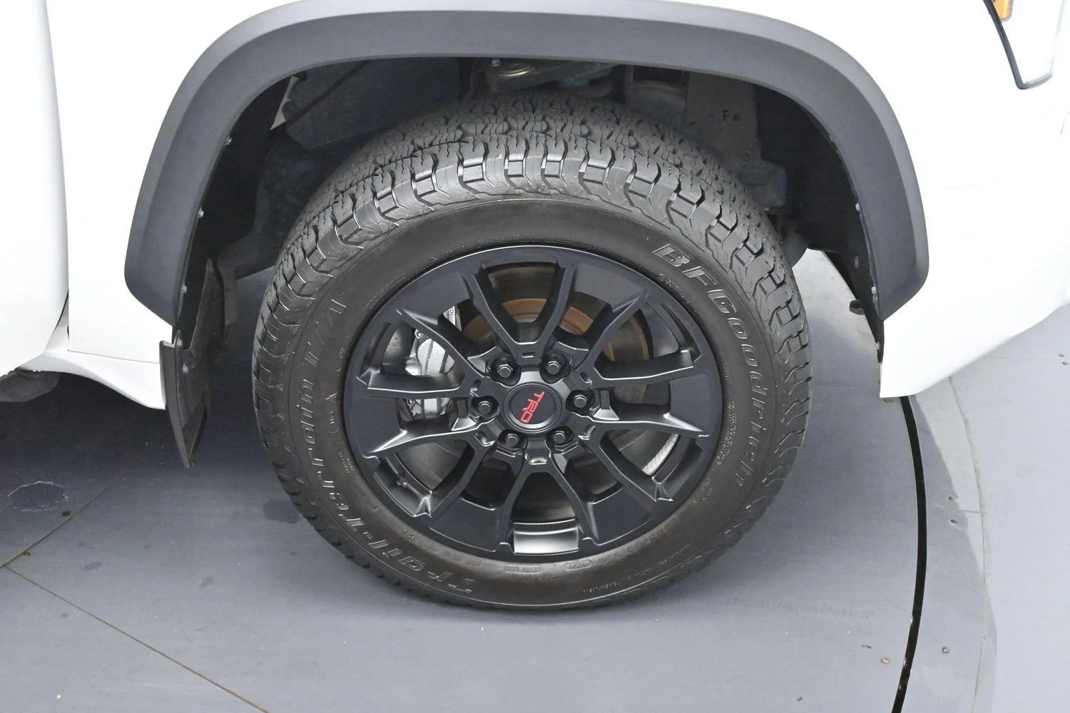 Used 2024 Ice Cap Toyota Limited image 35