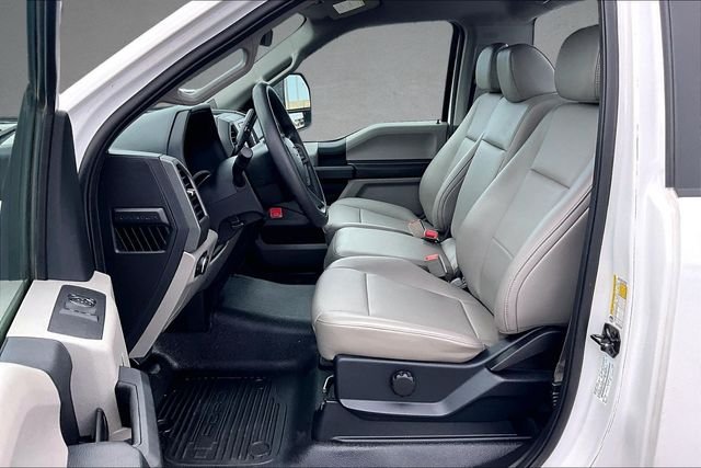 Used 2017 White Ford XL image 17