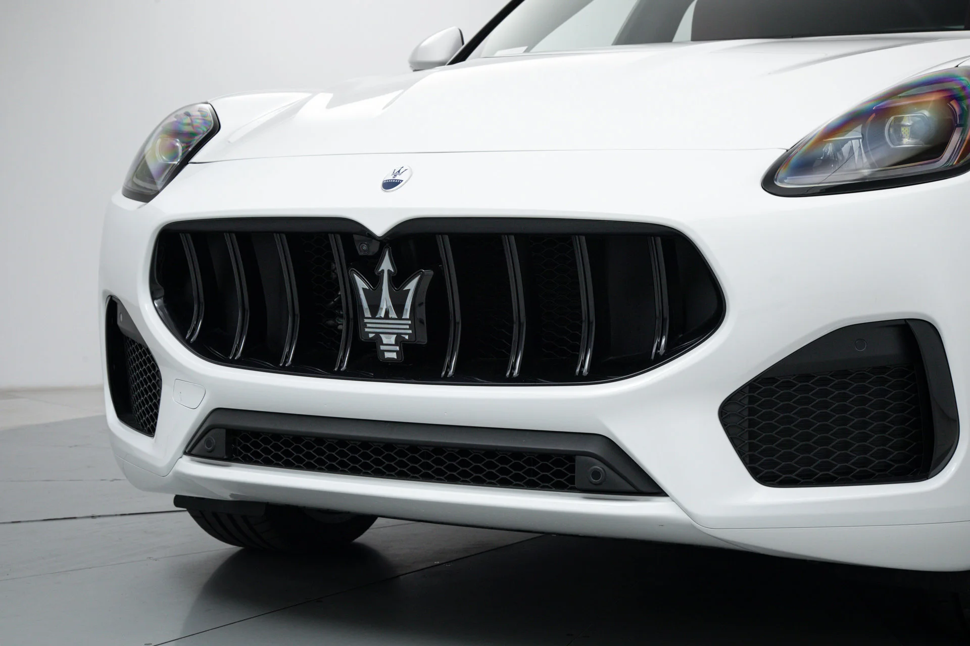 New 2026 White Maserati Modena image 9