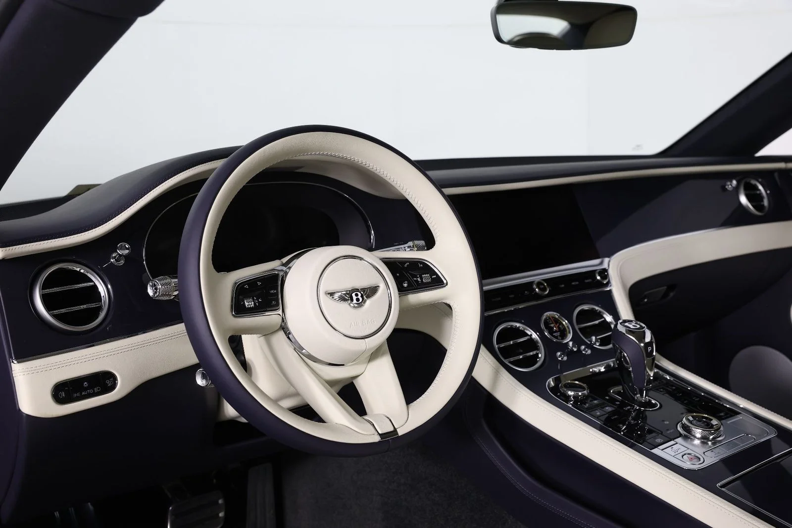 New 2026 Dark Sapphire Bentley GT V8 image 18