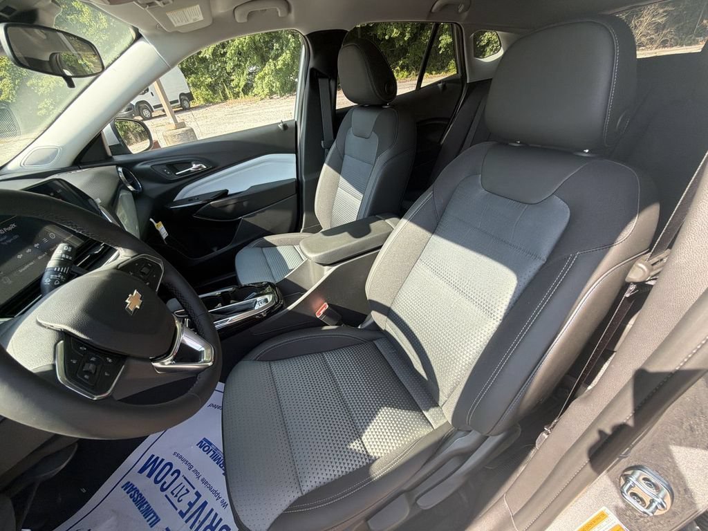 New 2026 Sterling Gray Metallic Chevrolet LT image 19
