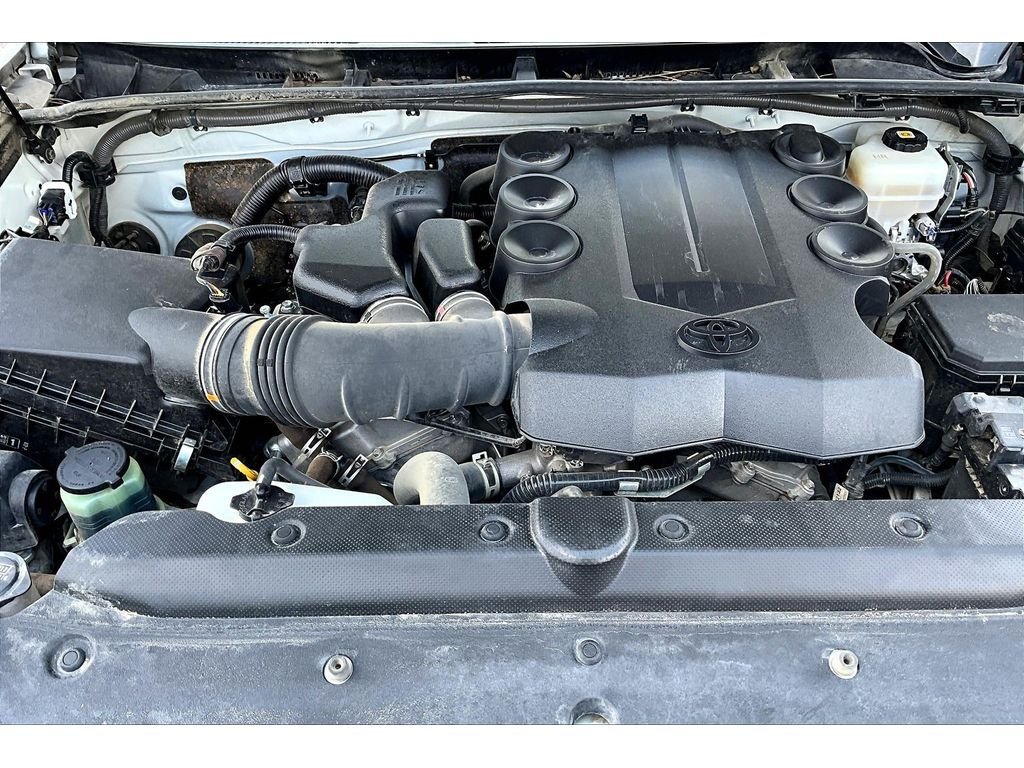 Used 2021  Toyota SR5 Premium image 8