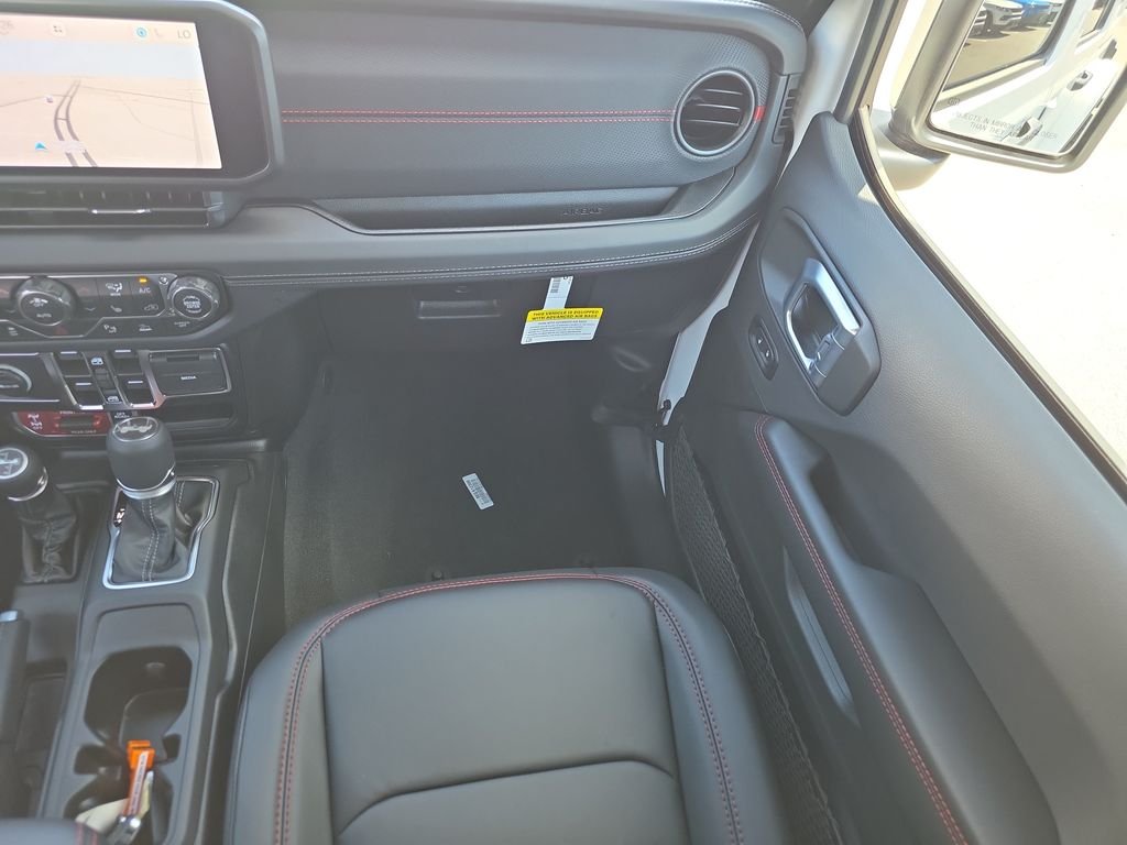 New 2026 Bright White Clearcoat Jeep Rubicon X image 17