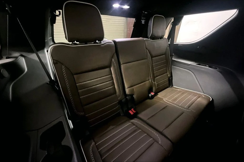 Certified Used 2025 White Frost Tri-Coat GMC Denali Ultimate image 23