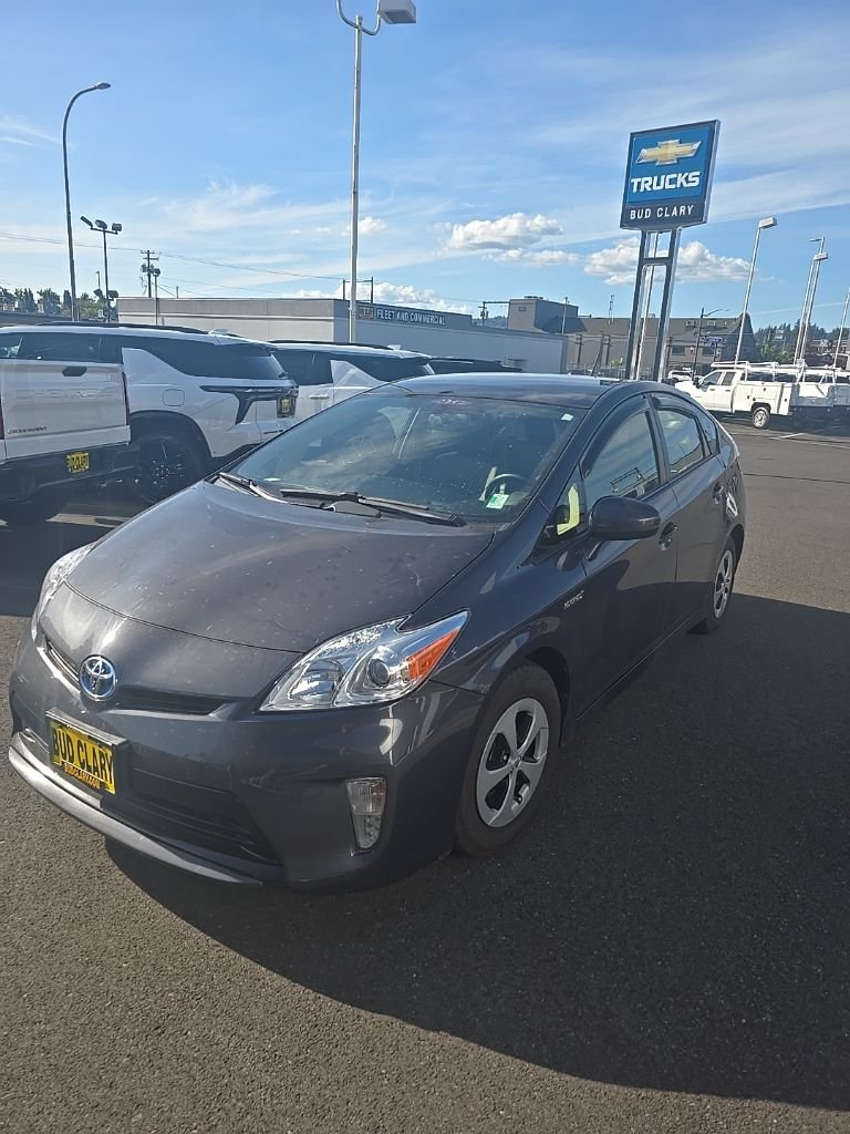 2012 Toyota Prius Four's photo