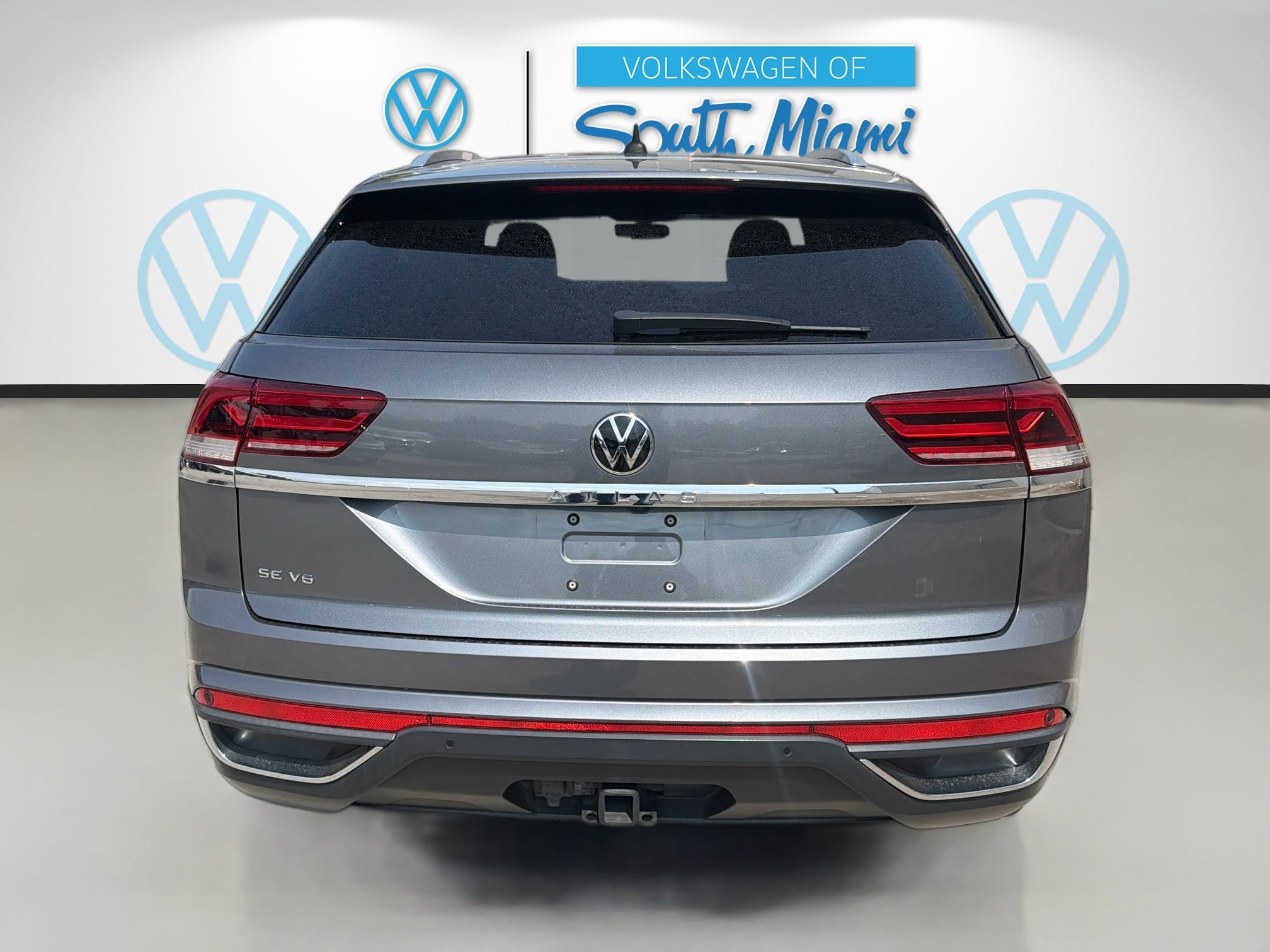 Certified Used 2023 Platinum Gray Metallic Volkswagen 3.6L V6 SE w/Technology image 6