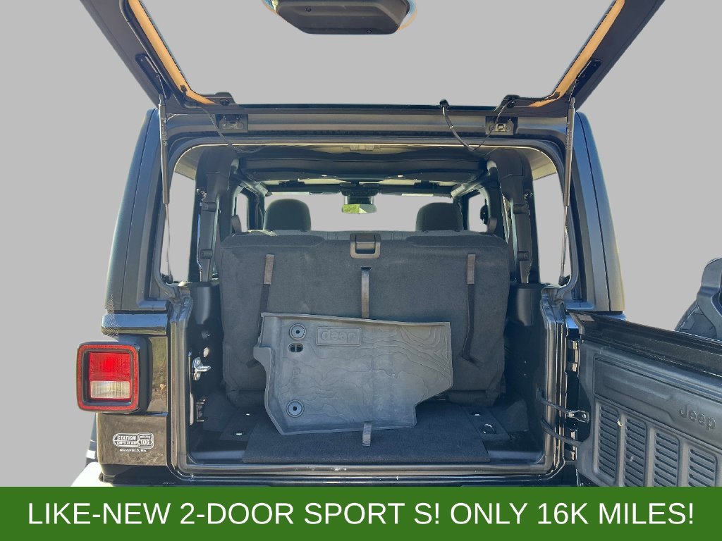 Used 2024 Black Jeep Sport S image 11