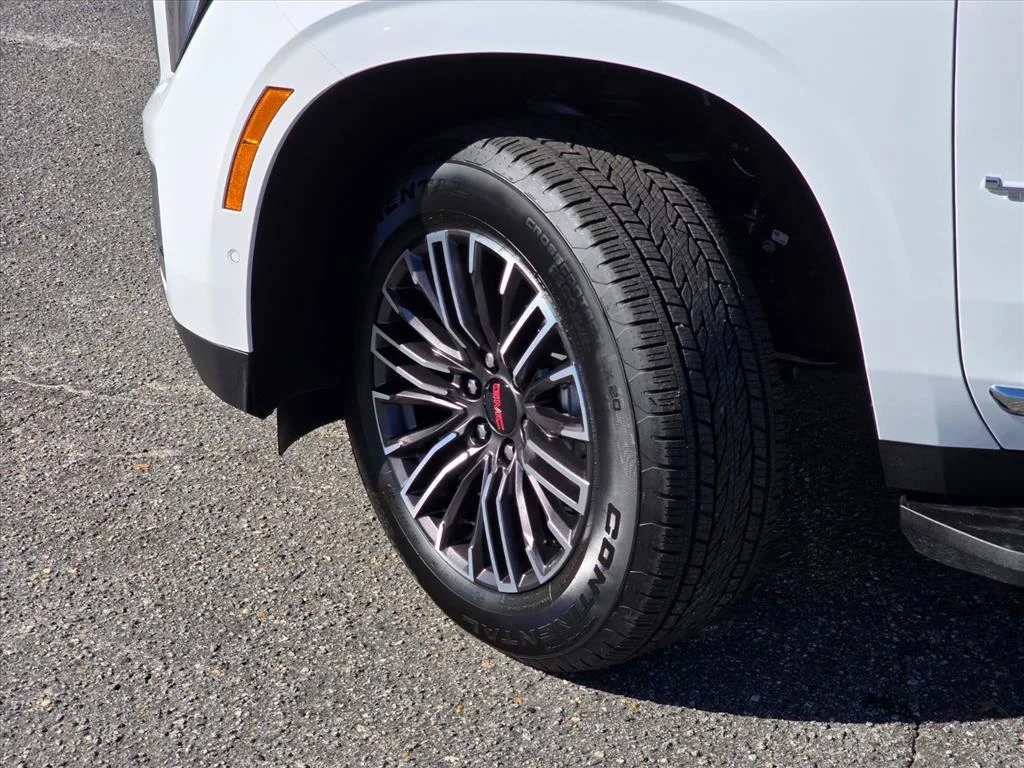 New 2026 Summit White GMC Elevation image 22