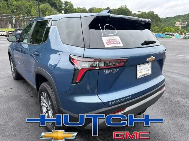 Used 2026 Lakeshore Blue Metallic Chevrolet LT image 4
