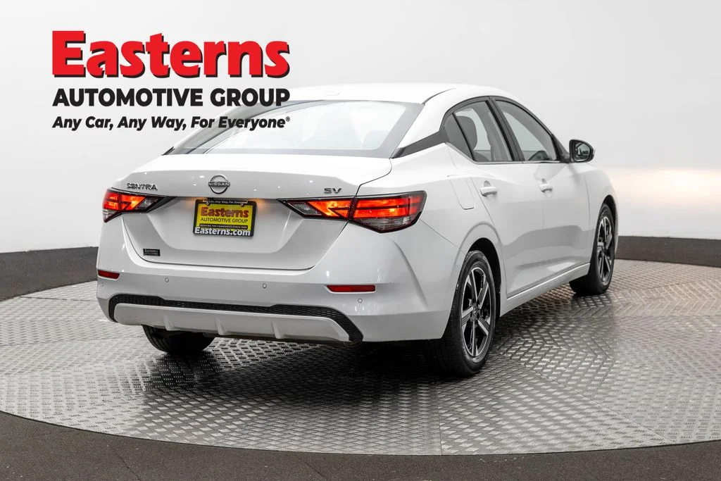 Used 2024 White Nissan SV image 5