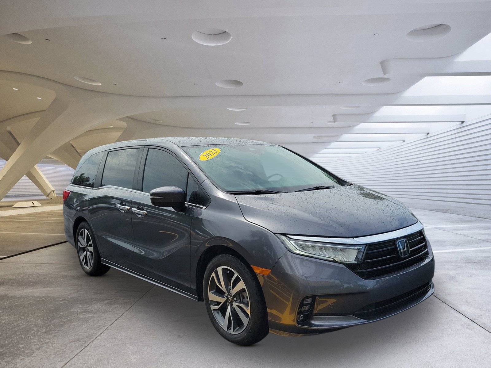 2023 Honda Odyssey Touring's photo