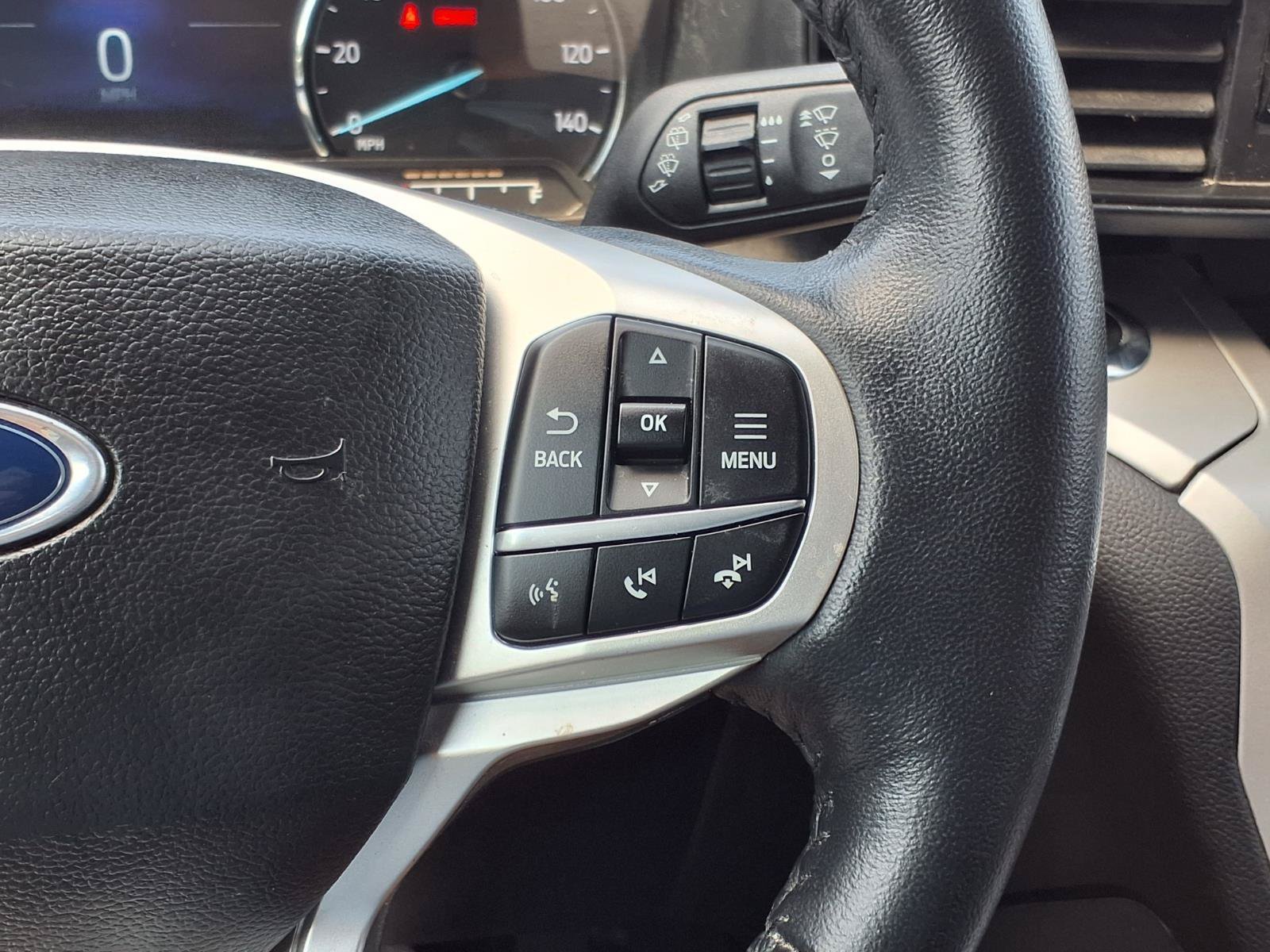 Used 2023 Green Ford XLT image 24