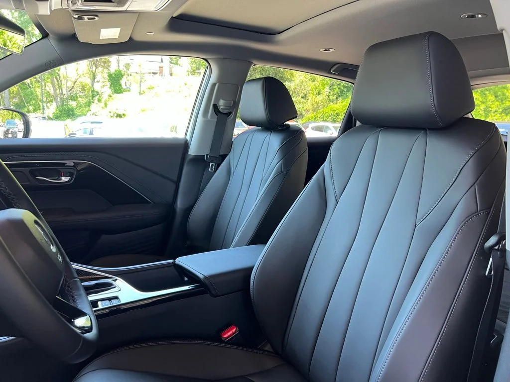 New 2026 Platinum White Pearl Acura AWD image 14