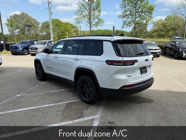 New 2025 Bright White Clear-Coat Exterior Paint Jeep Laredo image 5