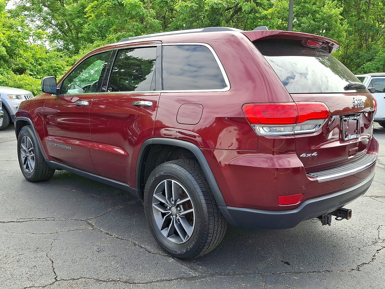 Certified Used 2017 Velvet Red Pearlcoat Jeep Limited image 4